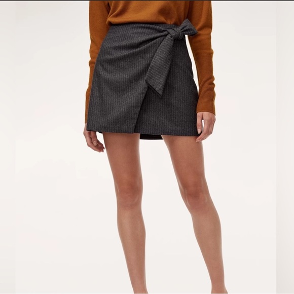 NWT - Aritzia Dorine Skirt - Size 0 - Picture 2 of 5